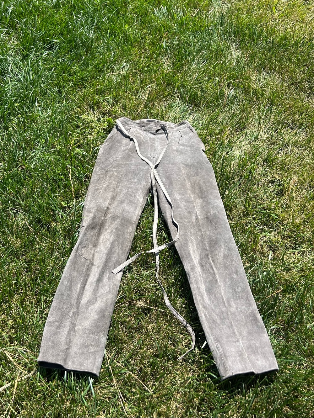 Vintage 1980s Italian grey suede pants‎ by  Giorgio Mobiani whimsy belt eclectic